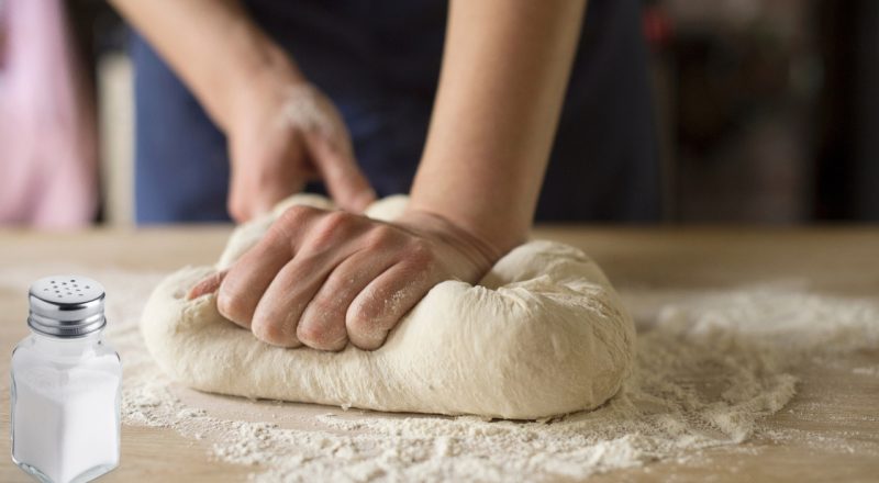 Esqueci de colocar sal no pão