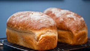 Quanto tempo para assar pão caseiro no forno a gás