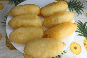 Bolinho de mandioca com 3 ingredientes