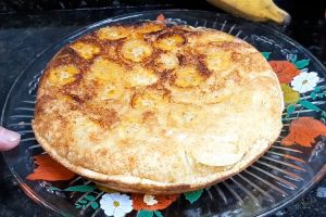 Bolo de banana de frigideira
