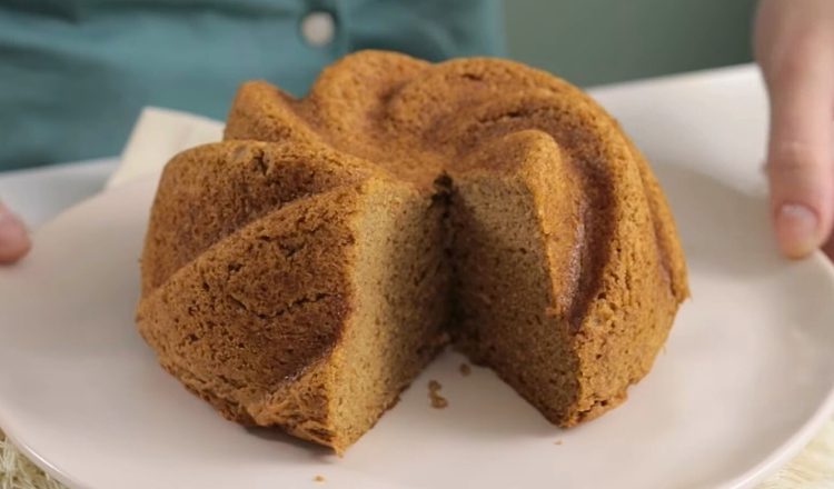 Bolo de banana sem glúten e sem lactose