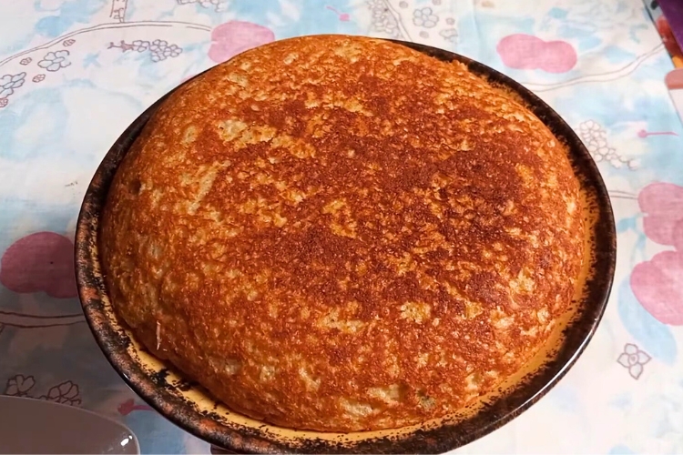 Bolo de batata-doce na frigideira