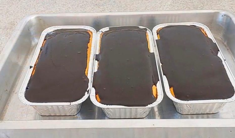 Bolo de cenoura sem glúten e sem lactose