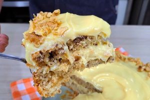 Bolo de nozes com baba de moça