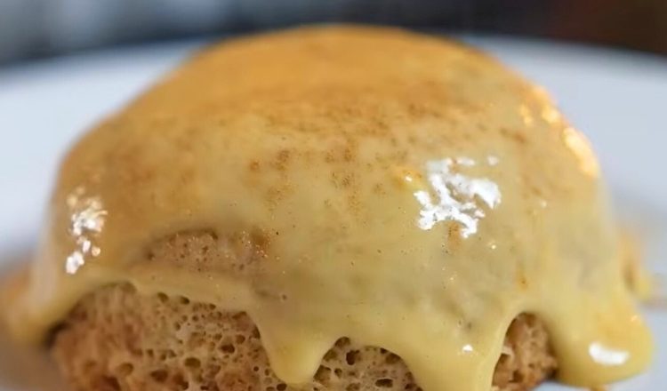 Bolo de whey de caneca