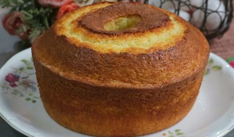 Receita de bolo de iogurte natural de liquidificador