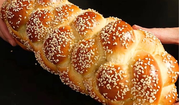 Como enrolar o pão caseiro