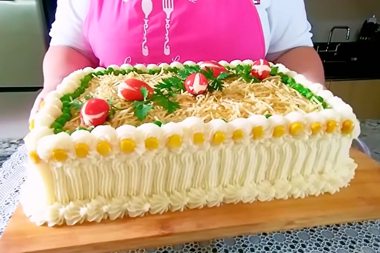 Como fazer bolo salgado de pão de forma