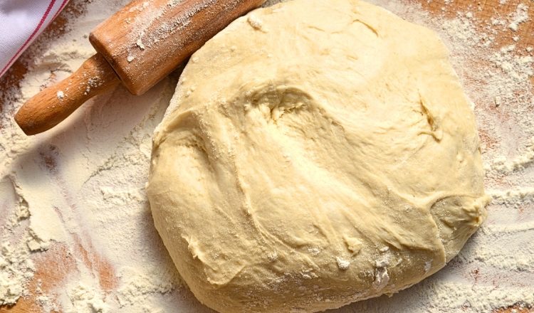 Como saber se a massa do pão está no ponto