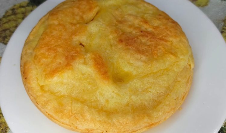 Pão de frigideira com 3 ingredientes