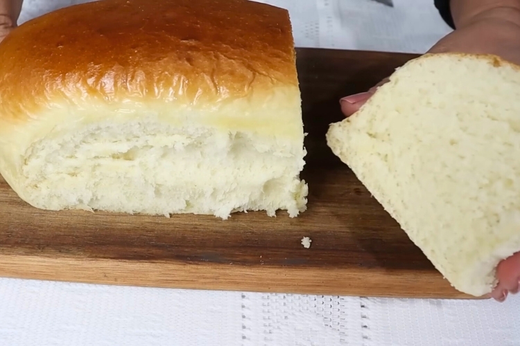 Pão de liquidificador sem ovo e sem leite