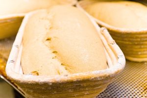 Quanto tempo demora para crescer o pão caseiro