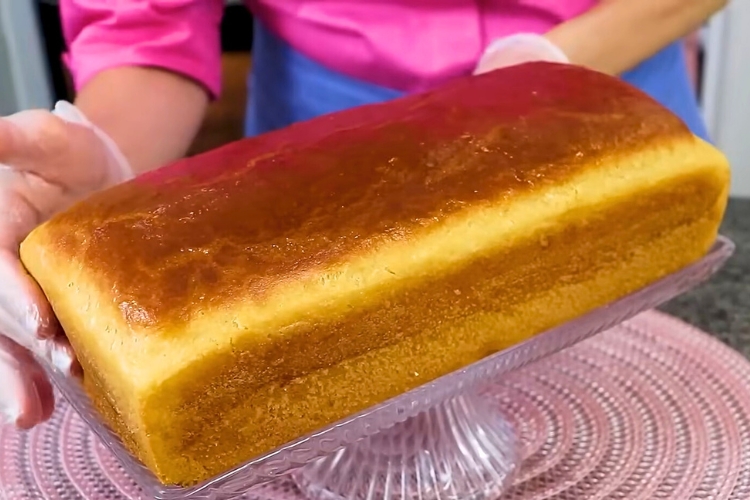 Receita de pão batido na mão